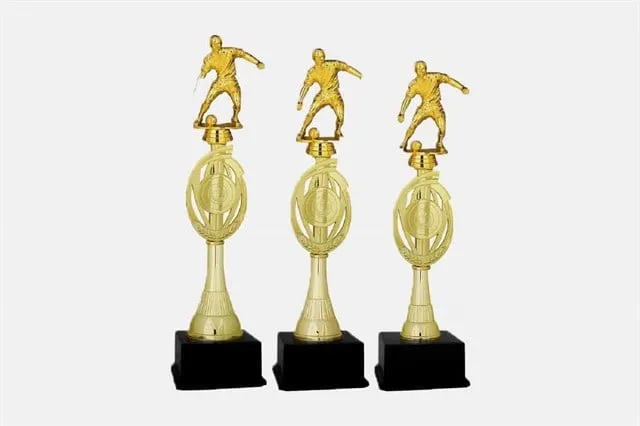 Bayspor L55 Futbol Figürlü Kupa Takımı