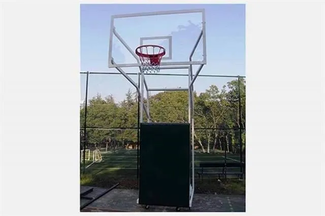 Bayspor BSE 119 Basketbol Potası 4 Direk Tekerlekli, Ağırlıklı, Seyyar 15 mm. Cam (Ak.) Panya 105 x 180 cm. Ön Tarafı Çarpmalara Karşı Koruyuculu 20 Sabit Çember