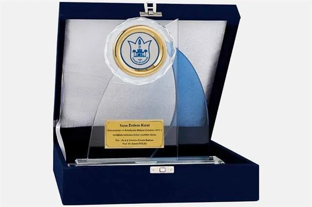 Bayspor M100 Kadife Kutulu Kristal Plaket 23 cm
