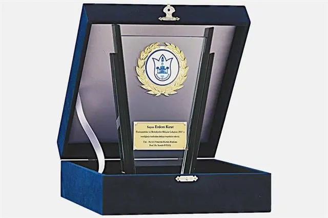 Bayspor M148 Kadife Kutulu Kristal Plaket 23 cm