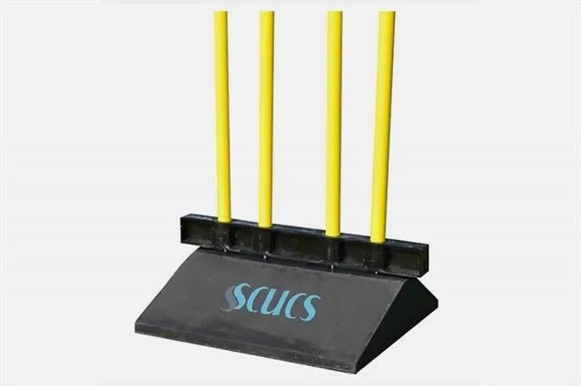 Scucs Baraj Adam Kauçuk Altlığı