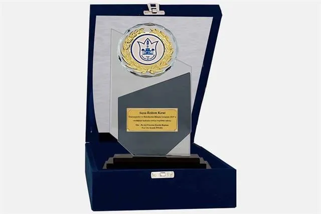 Bayspor M30 Kadife Kutulu Kristal Plaket 25 cm