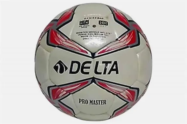 Delta Futbol Topu El Dikişli Pro Master No 4