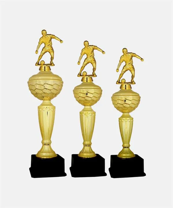 Bayspor L6 Futbol Figürlü Kupa Takımı