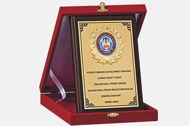 Bayspor M235 15 X 20cm Ahşap Plaket