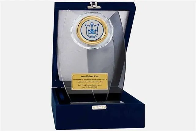 Bayspor M76 Kadife Kutulu Kristal Plaket 27 cm